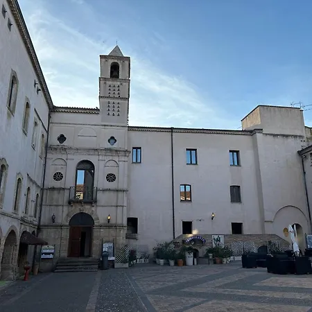 Apartment Castello Charm - Incantevole Trivani Nel Cuore Storico Di *
